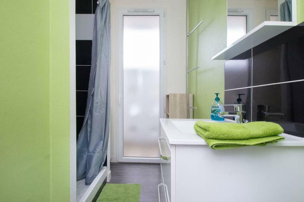 Appartement 2 Chambres - Parking Prive แรนส์ ภายนอก รูปภาพ